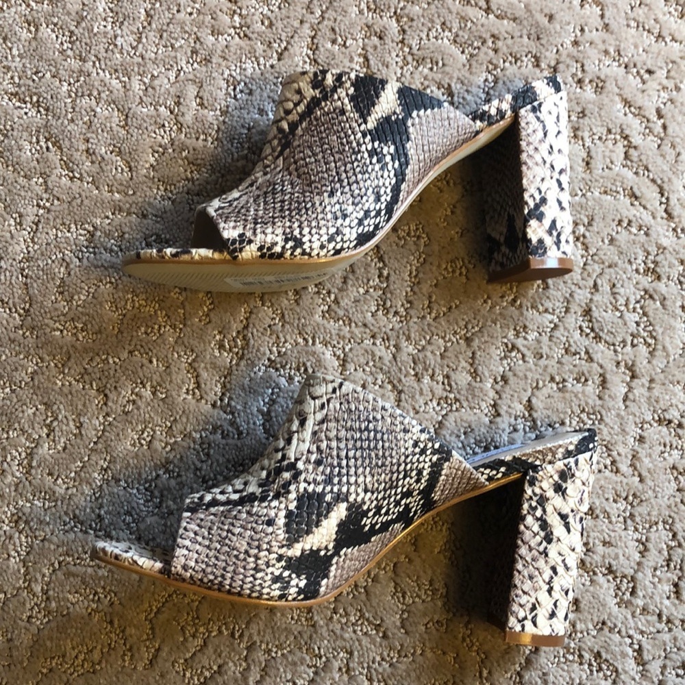 Steve Madden Esmeralda Snake sandal heel shoe gray black shoe size 6.5 - Picture 4 of 8